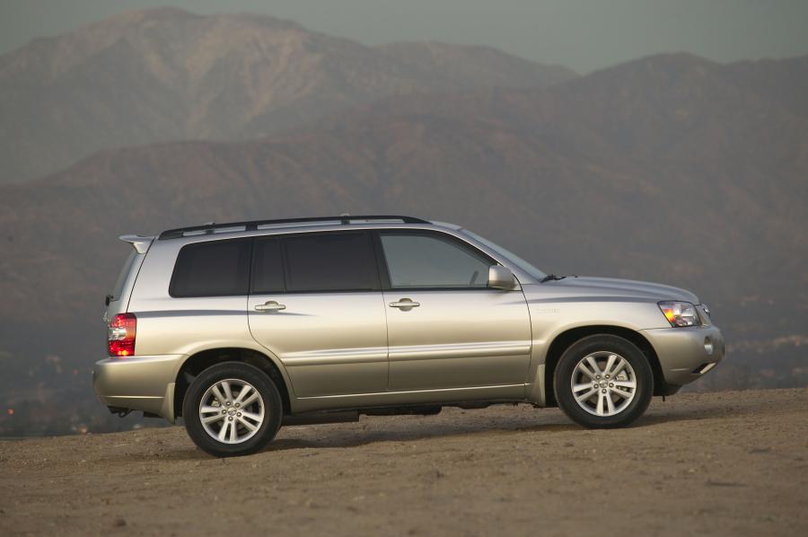  Toyota Highlander Hybrid 2005 года  (фото 22 из 24)